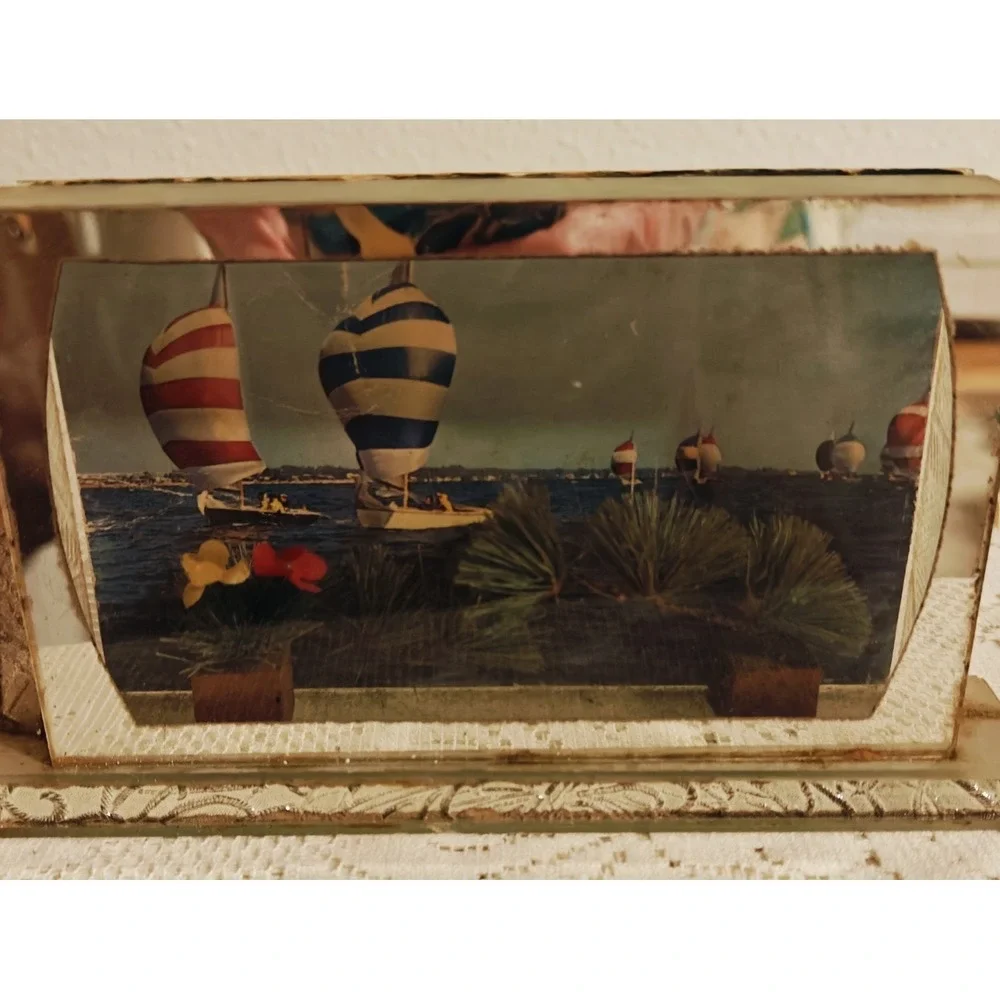 Vintage MCM Souvenir Sailboat Shadowbox‎